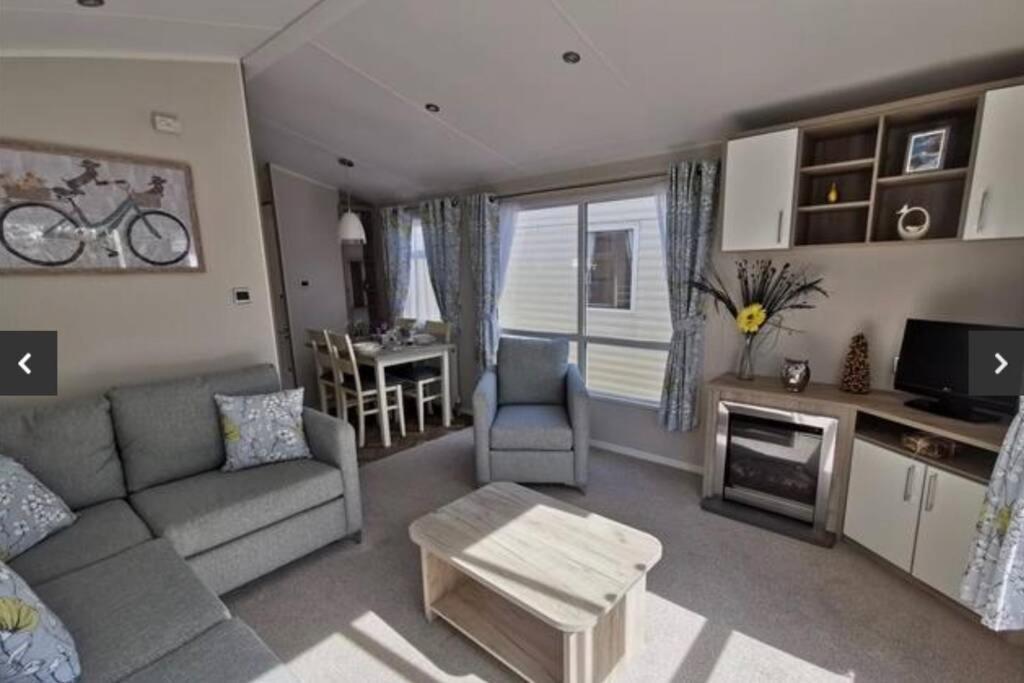 Glade Lodge- North Devon Coast, Bideford Bay Caravan Park Ngoại thất bức ảnh